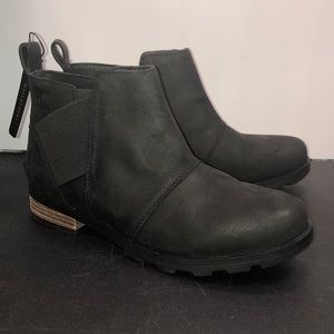 Sorel Emelie Chelsea Waterproof Leather Boot Size9